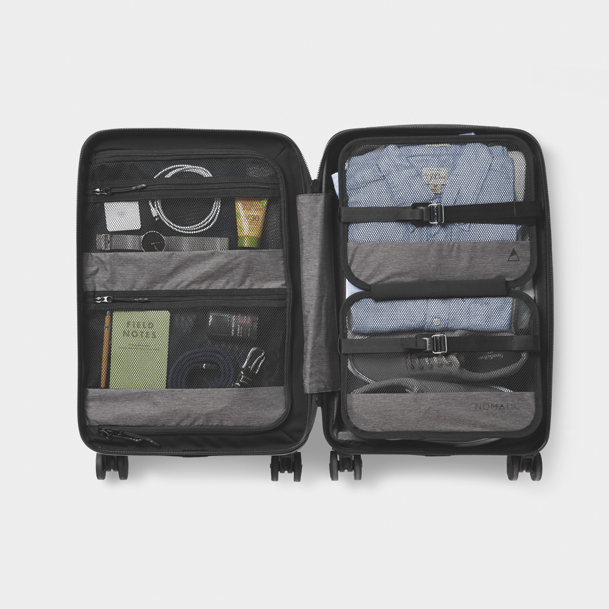 RLCN00-BLK-01_Carry-OnClassic_NOMATIC_ECOMM_Inside_3_1_09f108ad-6a2f-4504-9ca6-d41a3f26ffe0_1.png