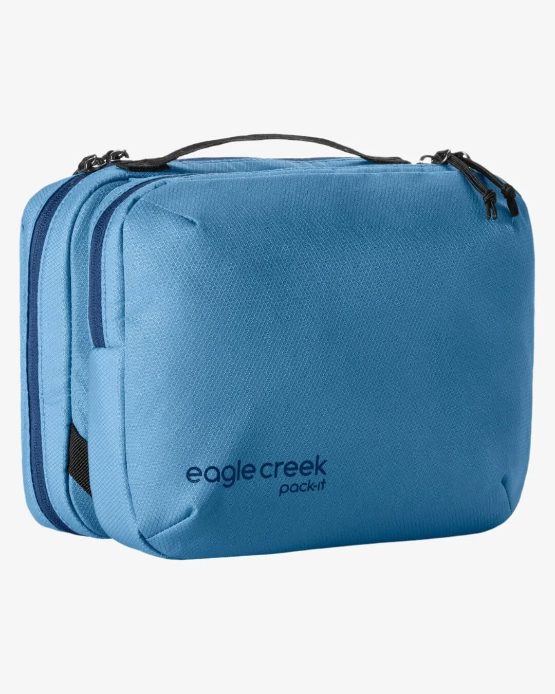 2026-05-01-eagle-creek-trifold-toiletry-blue-dawn-a.jpg