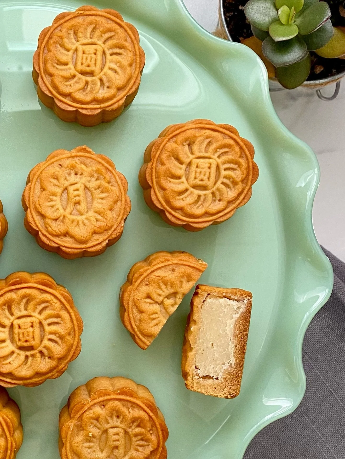 Happy Mid-Autumn Festival! 🥮 We have store-bought mooncakes in our future, but a couple years ago I made these using a very helpful tutorial from the blog @tworedbowls. They took some time, effort, and love, but they were not as tricky as I expected