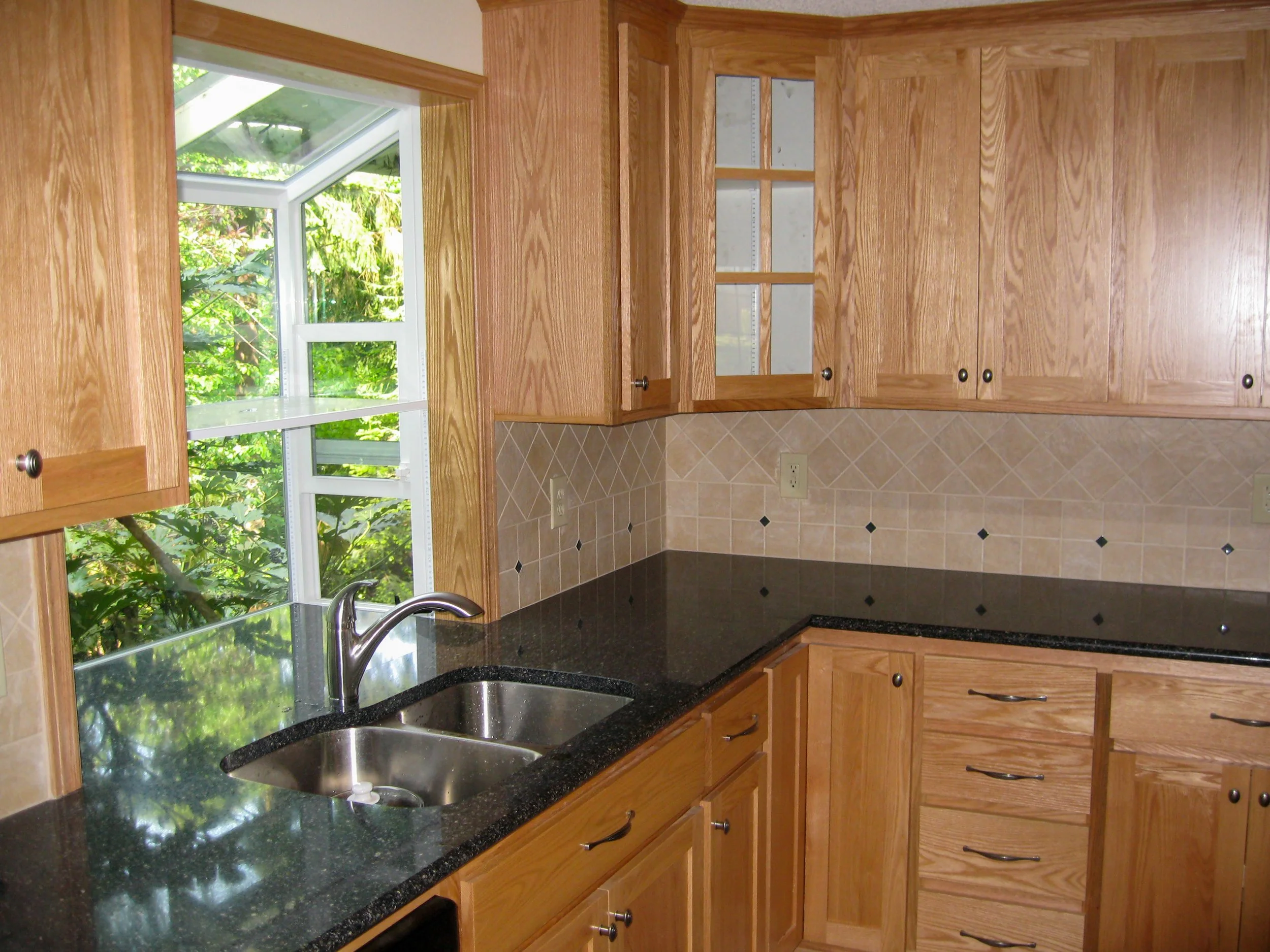 Cabinets and Counters in Table Mesa Colorado.jpg