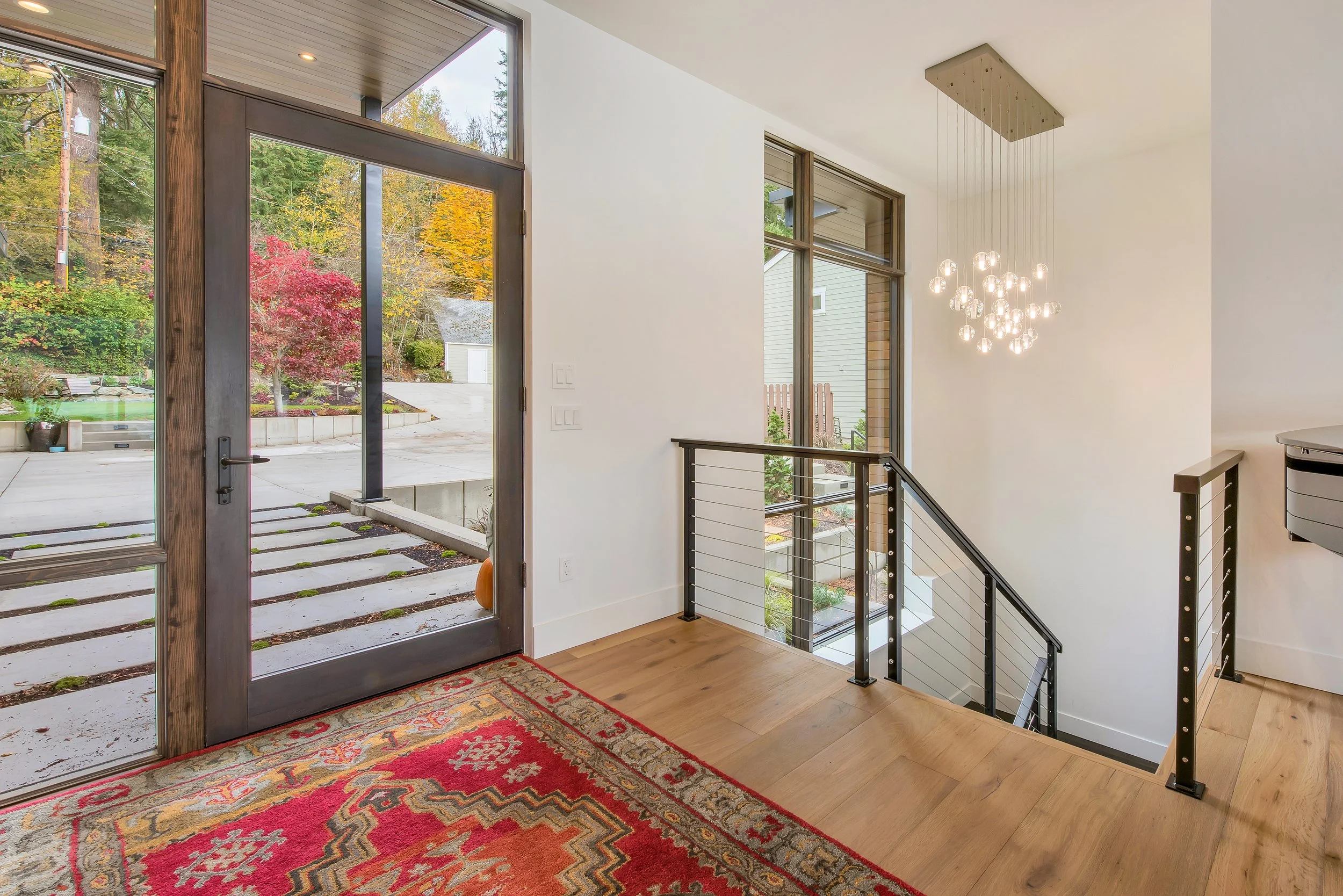 2106 Dellestra interior-1.jpg