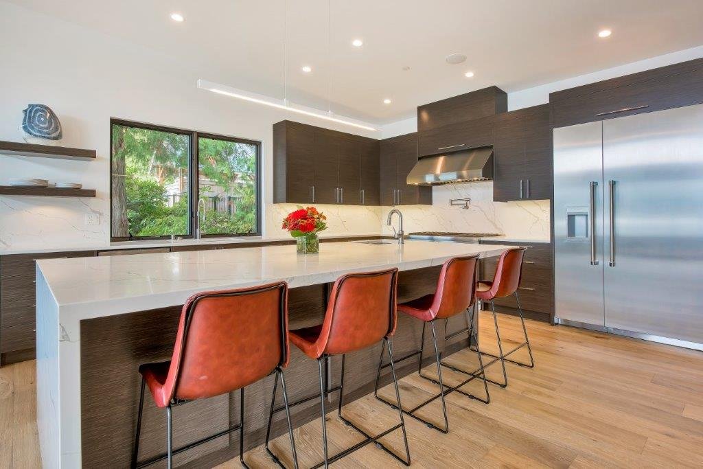 2106 Dellestra interior-4.jpg