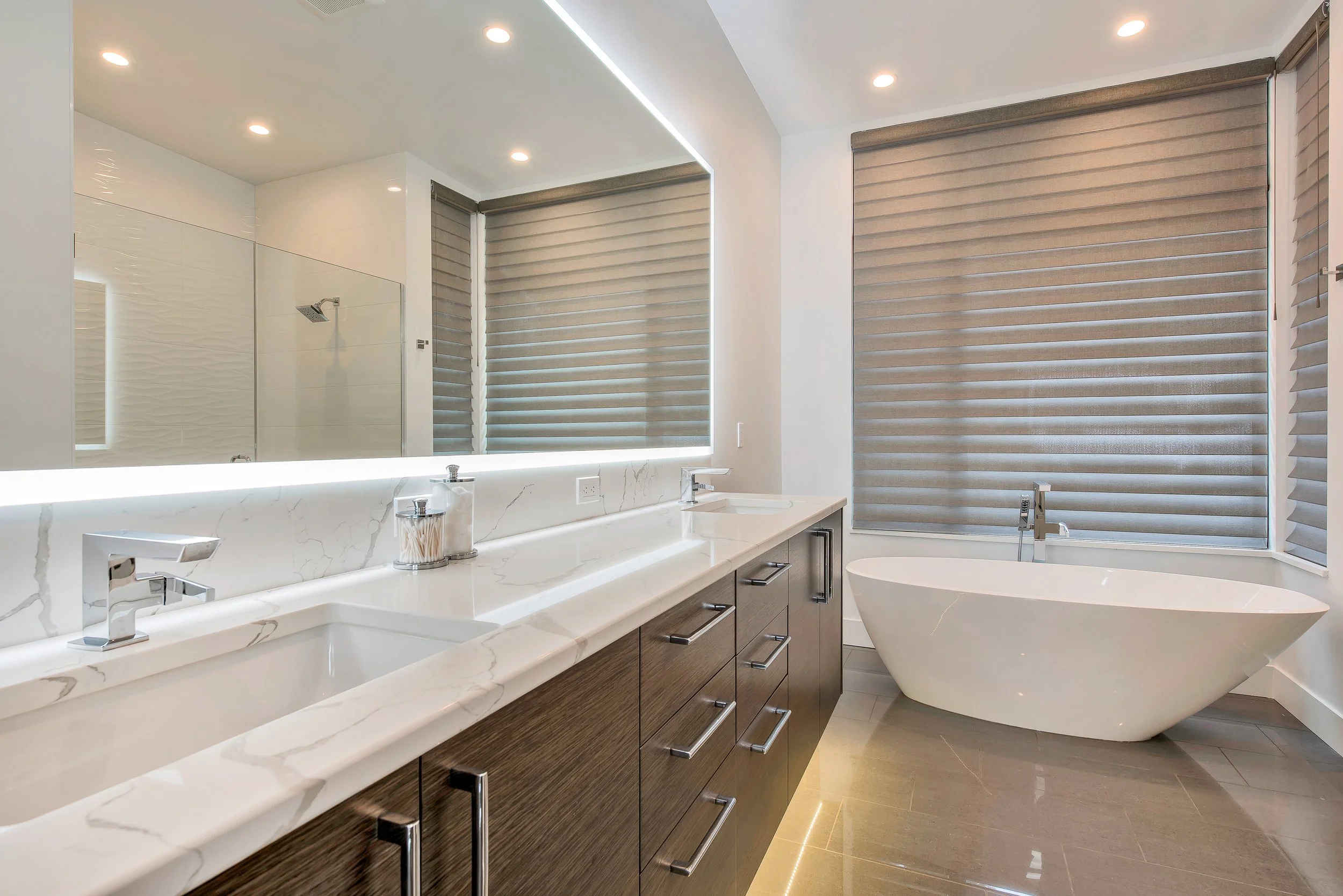2106 Dellestra interior-20.jpg