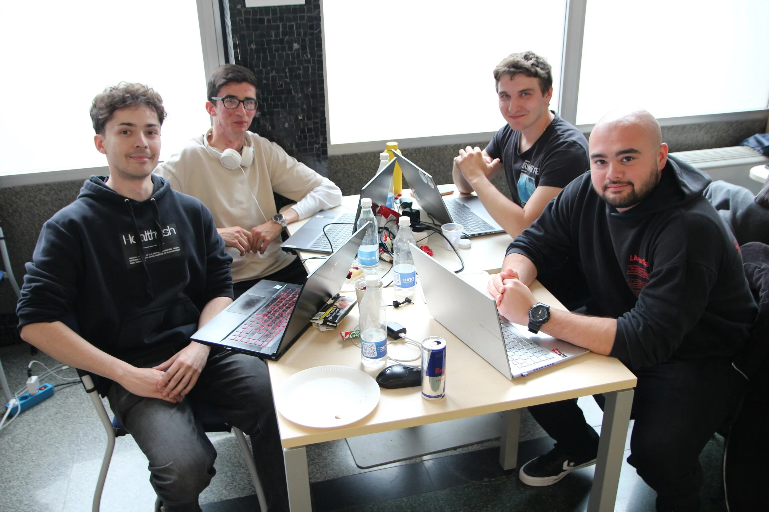 FAMNIT Hackathon 2026-ekipe na delu 1-avtor Anastasija Damnjanovska (1).JPG