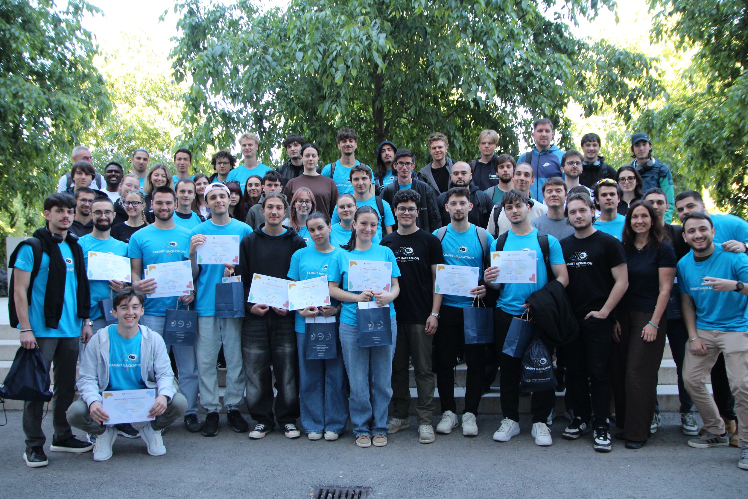 Mladi razvijalci na FAMNIT Hackathonu 2026 pokazali, da jim je mar za morje