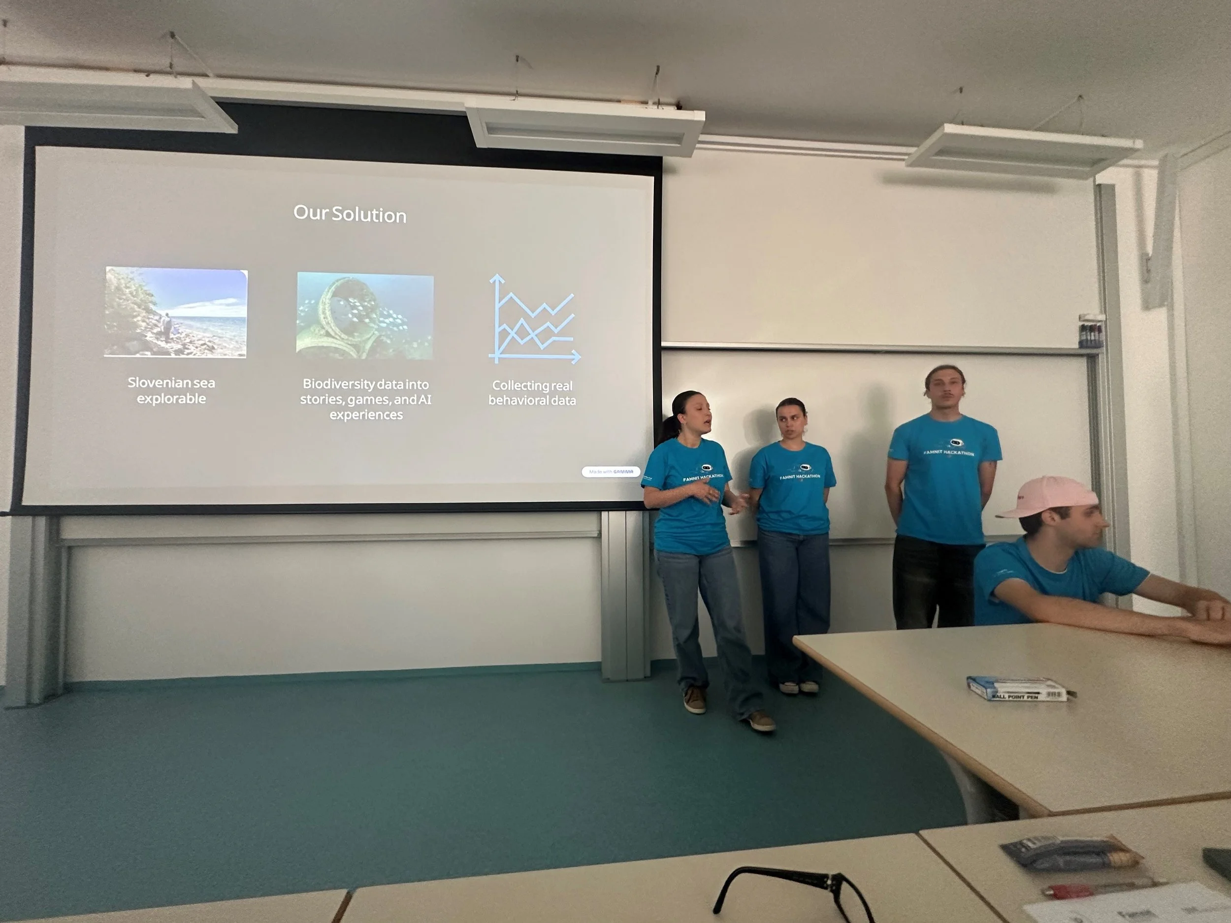 FAMNIT Hackathon 2026-predstavitev projektnih nalog-avtor Zavod YouSea.jpg