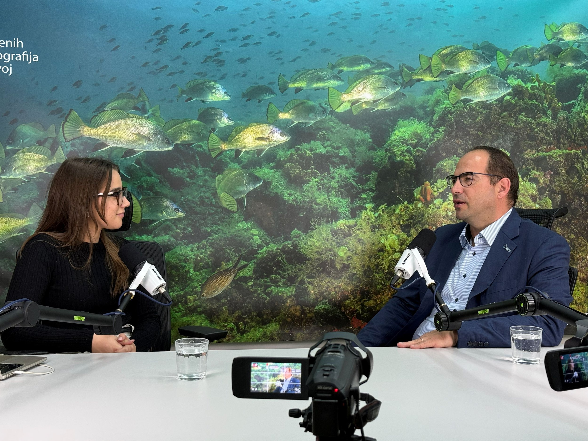 Podkast-desetletja-oceanov-Iztok-Škerlič_BTS-YouSea.jpg