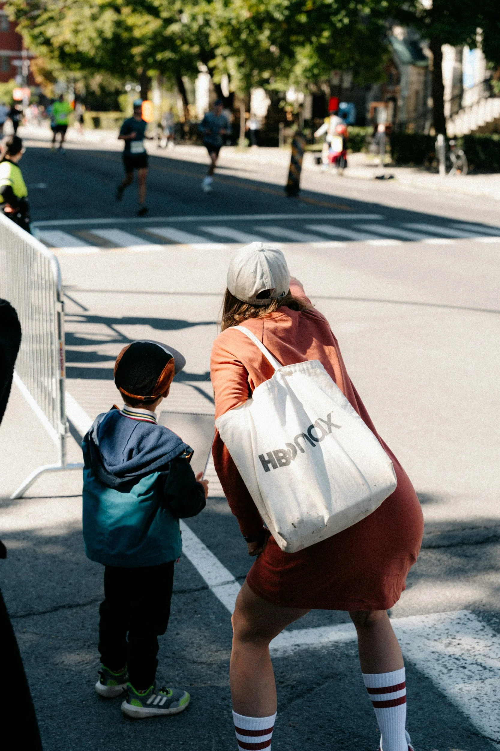How Childhood Experiences Affect Adult Confidence (Even If You Don’t Realize It)