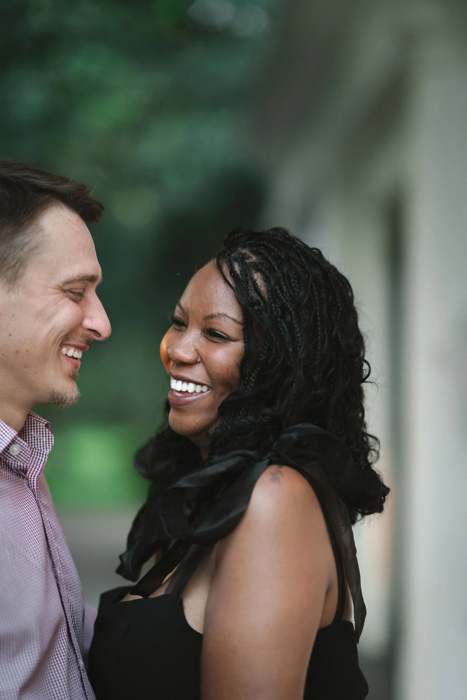 couple maternity photo shoot forsyth park downtown savannah ga photographer.jpg