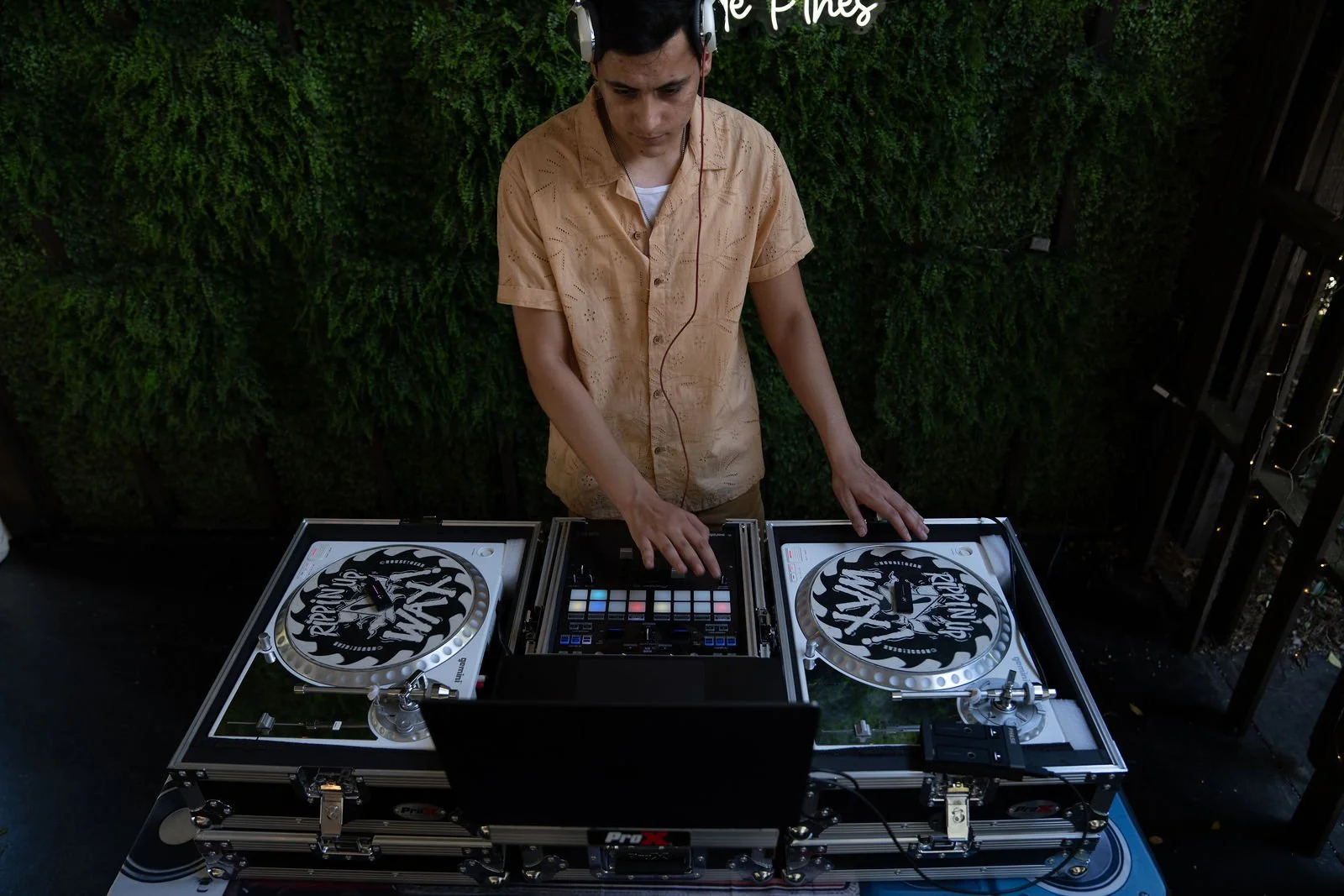 DJ7.jpg