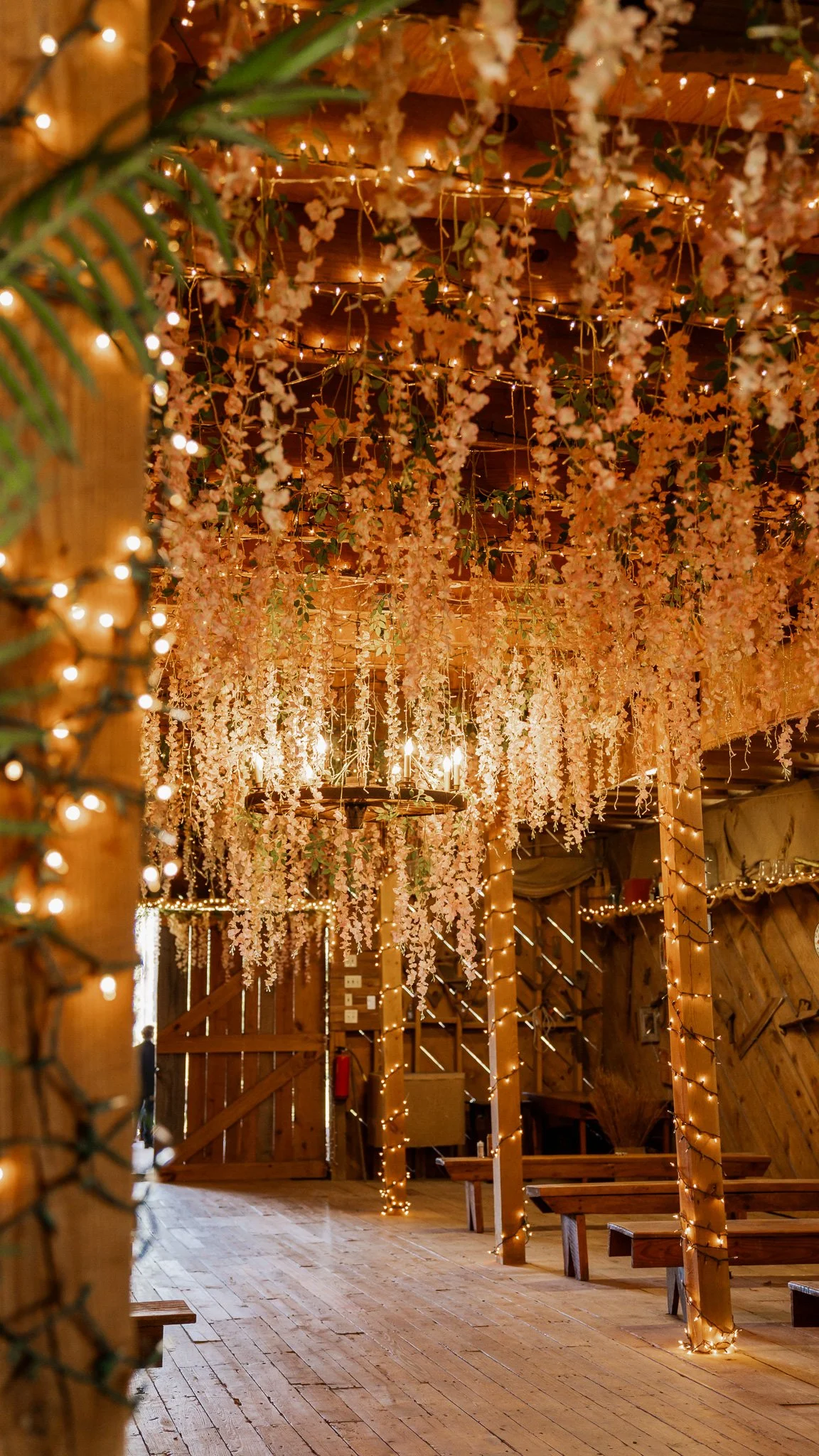 Meldrim Woods Plantation wedding venue in Brooklet GA during a romantic barn wedding captured by ARG Foto