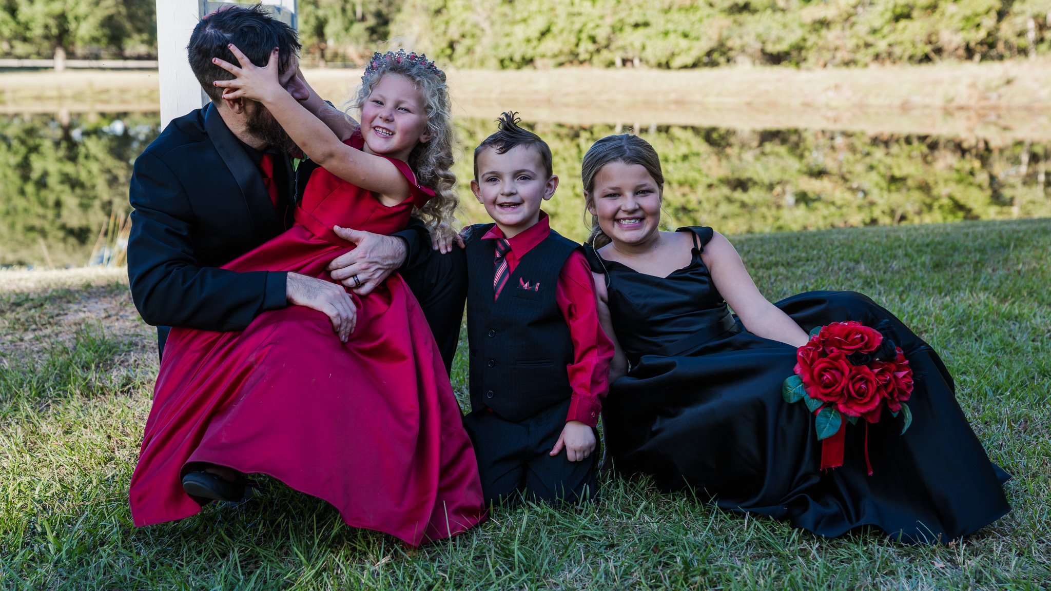 family picture Meldrim Woods Plantation wedding venue in Brooklet GA during a romantic barn wedding captured by ARG Foto