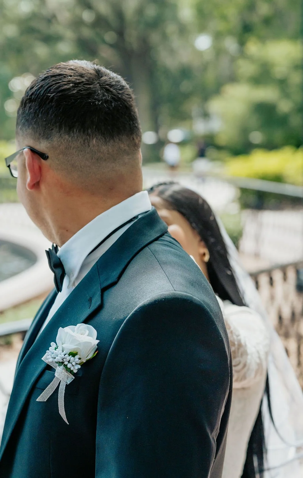 richmond hill GA wedding first look at Forsyth Park Fountain with couple under Spanish moss cinematic wedding photography ARG Foto