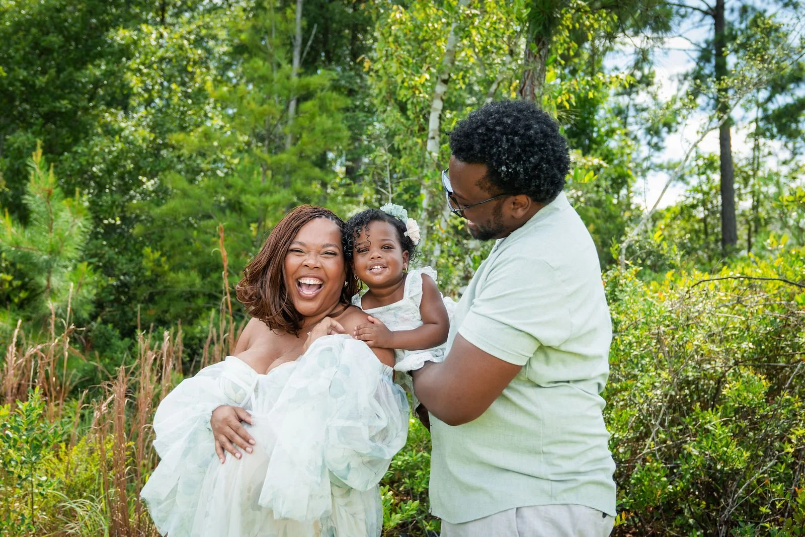 family photo shoot maternity photo shoot savannah ga photographer african american family black family.jpg