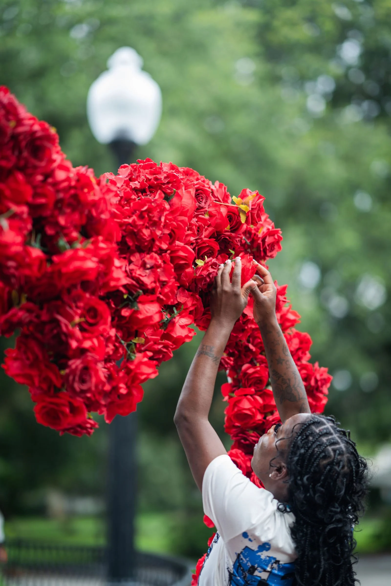 surprise proposal evening forsyth park savannah ga proposal engagement photographer photography.jpg