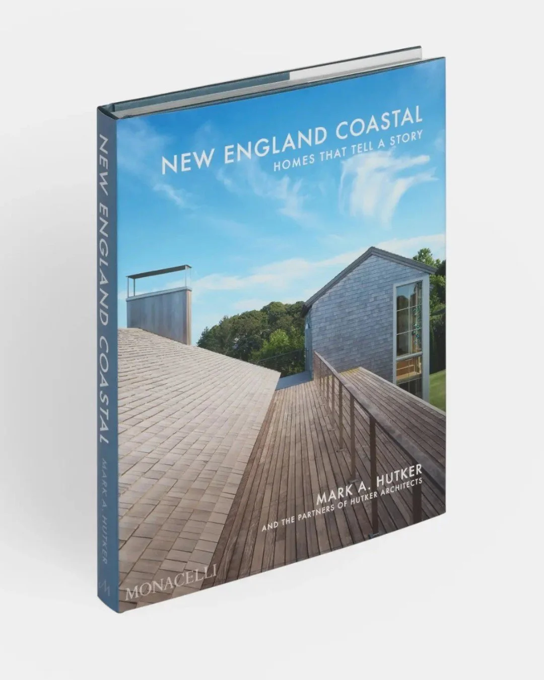 Dreamy coastal homes meet the evolving charm of Martha&rsquo;s Vineyard and New England. From timeless shingled cottages to striking contemporary retreats, these residences honor tradition while embracing modern design. Together, they capture the mag