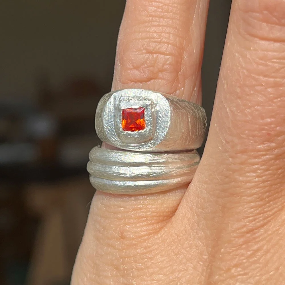 for-you-folk-daily-signet-ring-jewellery-04.jpg
