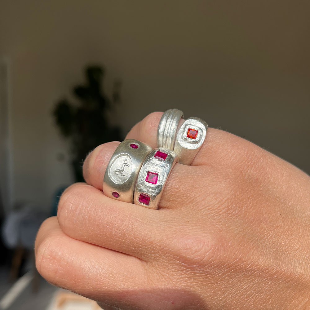 for-you-folk-four-rubies-carousel-ring-jewellery-05.jpg