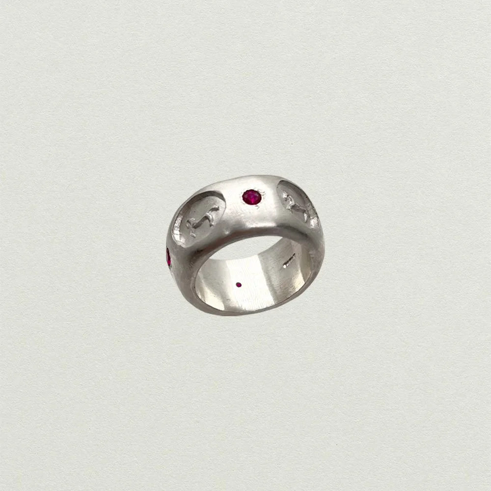 for-you-folk-four-rubies-carousel-ring-jewellery-03.jpg