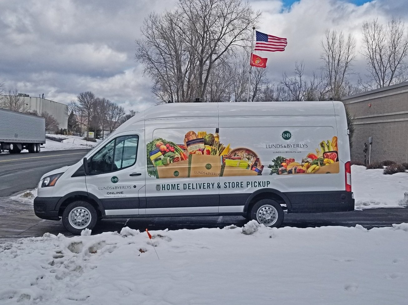 Lunds & Byerlys Van_1.27.21GSfleet.jpg