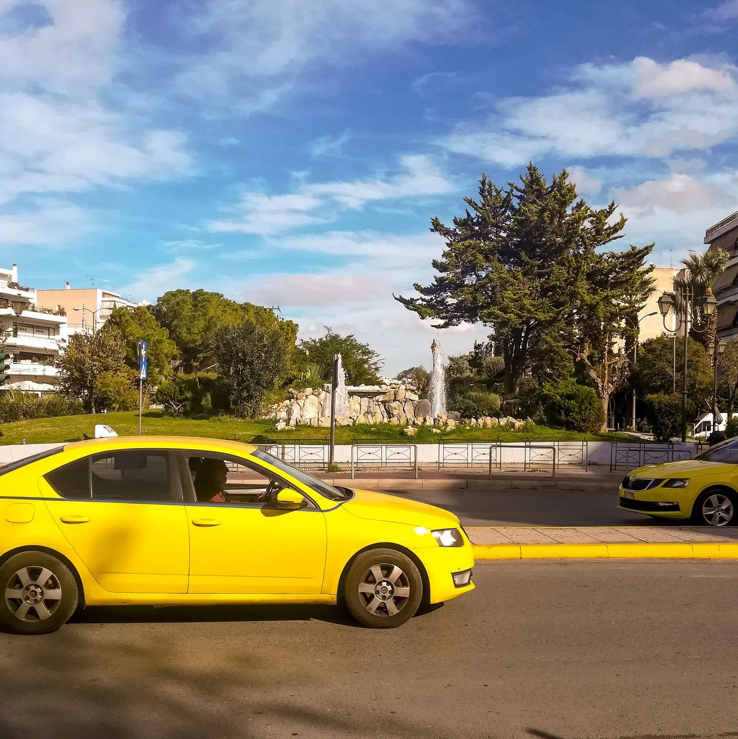 Traffic with beautiful cars moving... Greece!!!

#greece🇬🇷 #greecelover_gr #greecestagram #athensgreece #athensvoice #photographychallenge #photographyoftheday #photographydaily