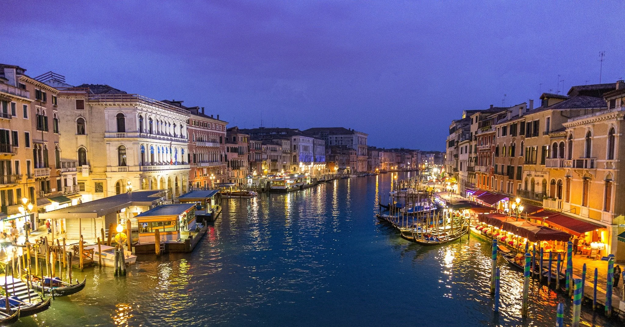 &Epsilon;&kappa;&epsilon;ί ό&pi;&omicron;&upsilon; &omicron;&iota; &alpha;&iota;&sigma;&theta;ή&sigma;&epsilon;&iota;&sigmaf; &epsilon;&kappa;&phi;&rho;ά&zeta;&omicron;&nu;&tau;&alpha;&iota; &alpha;&pi;ό &tau;&iota;&sigmaf; &sigma;&tau;&iota;&gamma;&