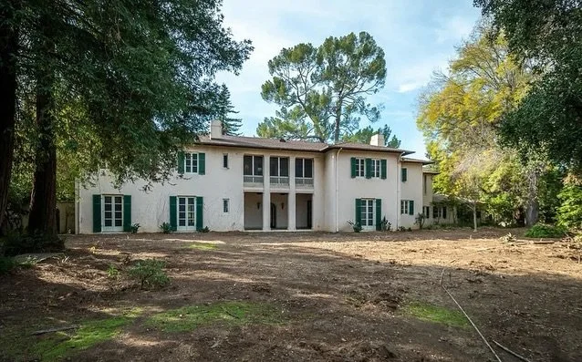 Completed in 1917, Pasadena&rsquo;s Reginald Johnson-designed Horace A. Fuller estate⁠ last sold for last sold for $5,880,000 in May 2021. While the original grounds have since been subdivided, the home has kept its original floor plan intact. The st