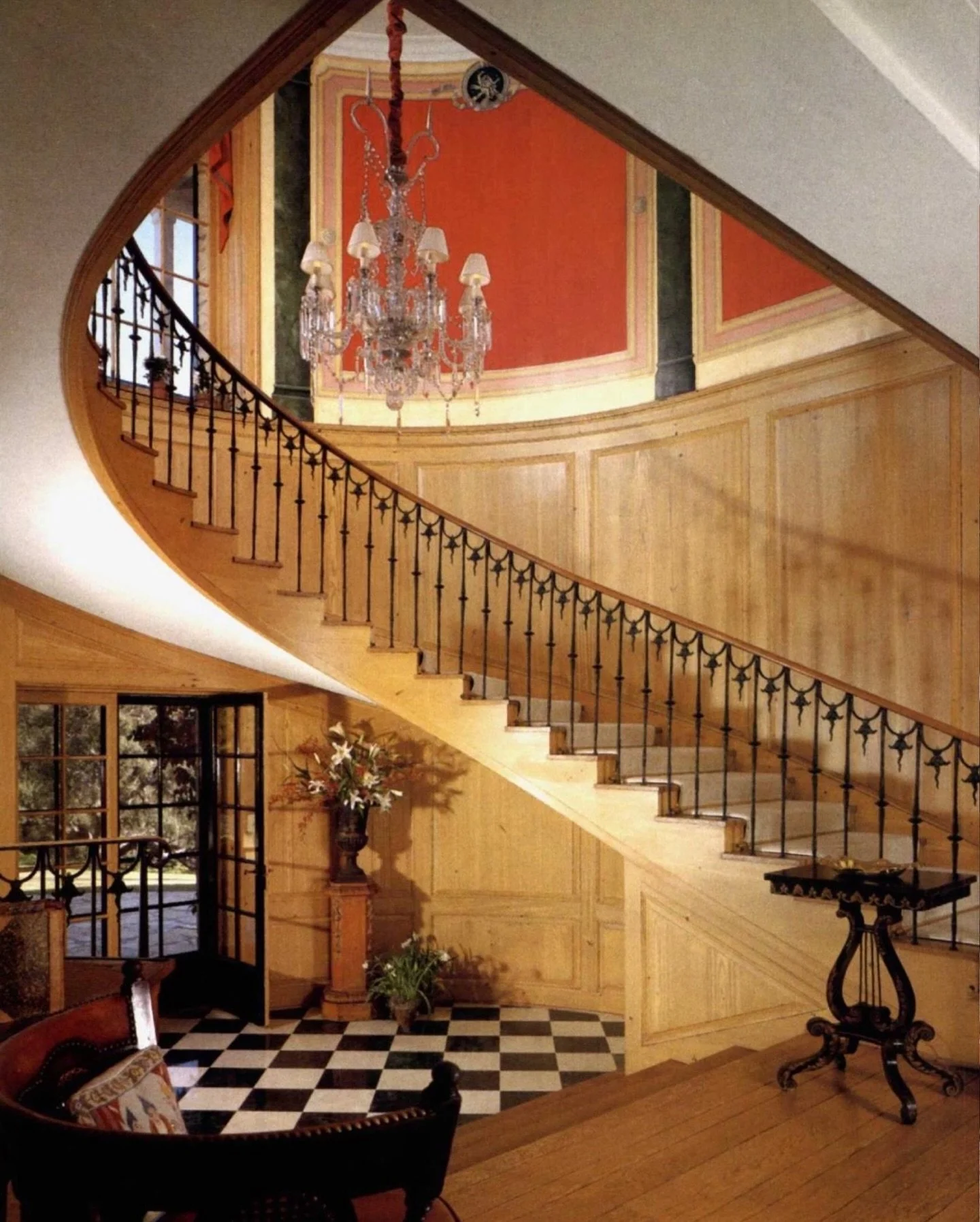 ⁠Following the death of Mabel Bauer (1887-1988), ⁠the Emmy award winning writer-producer Stephen J. Cannell and his wife, Marcia, would purchase the home from the Bauer estate to create their own family compound. To renovate the home, the couple woul