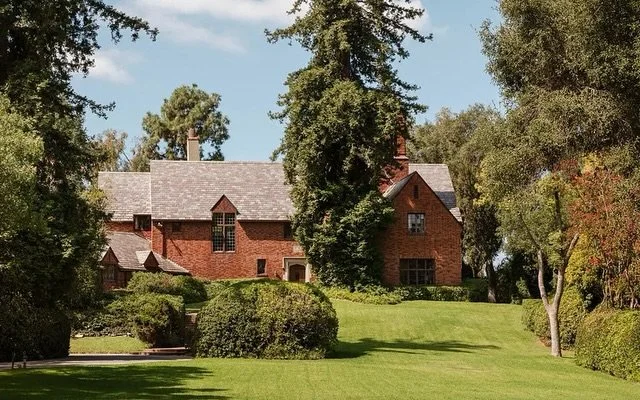 On the Market::⁠ Completed in 1924, ⁠⁠600 Columbia Street is a rare example of the Tudor Revival style located in tony Pasadena. Designed by the peerless Johnson, Kaufmann, &amp; Coate partnership, the home recalls Cotswold style cottages and English