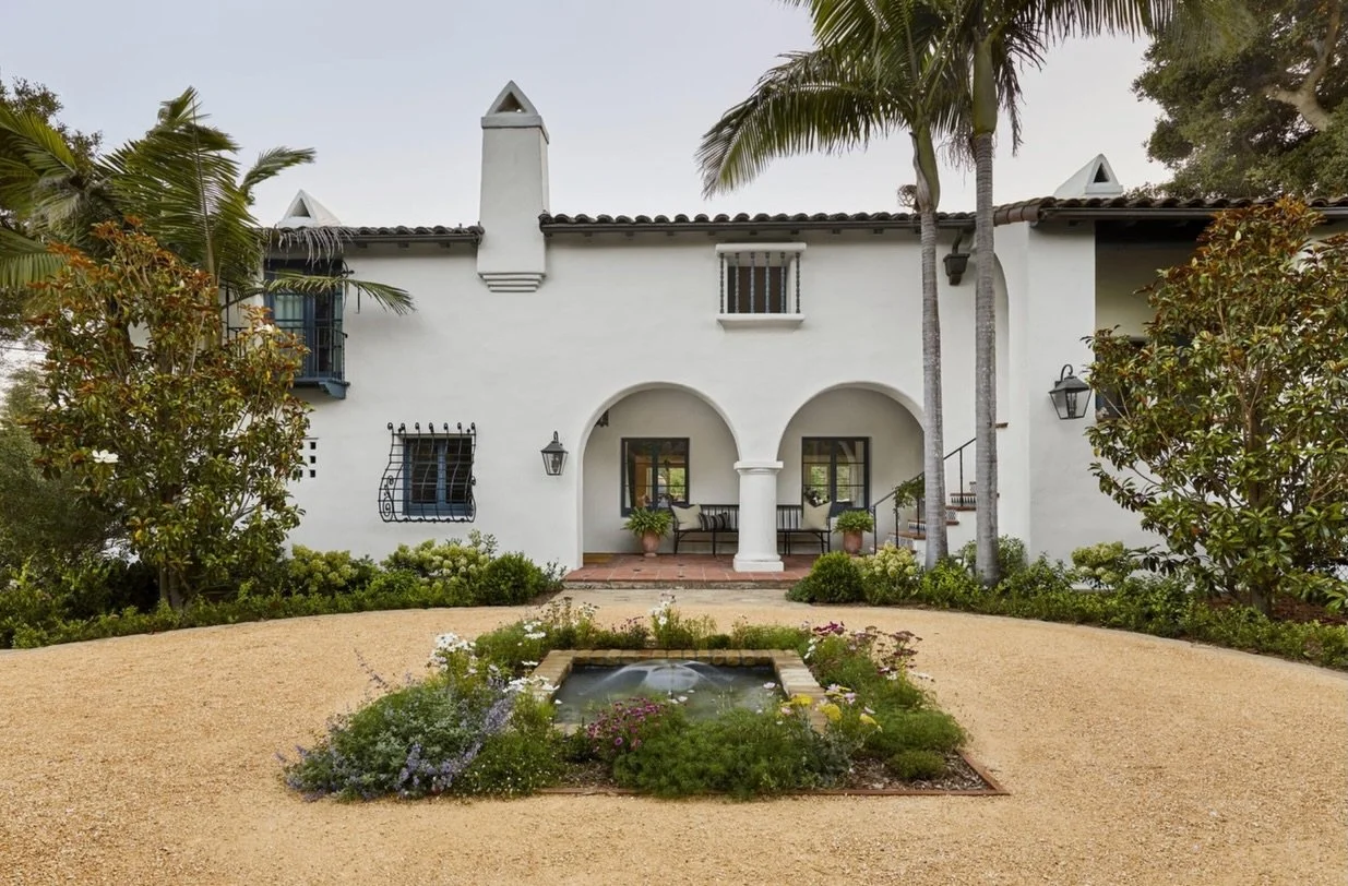 On the Market:: Wallace Neff&rsquo;s 1922 residence for Dr. and Mrs. John Willis Baer.⁠
⁠
⁠One of Neff&rsquo;s earliest commissions, the Baer residence reveals his early penchant for the Andalusian vein of the Spanish Colonial Revival style. With it&