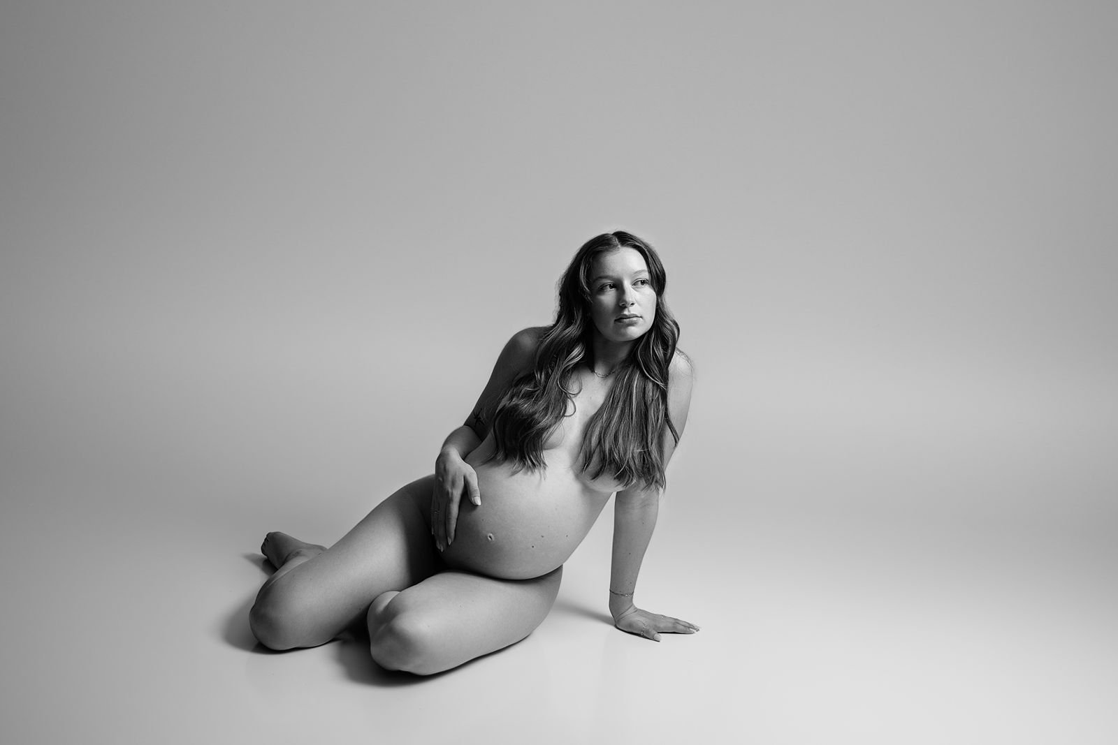 Hobart IN Maternity Photographer.jpg