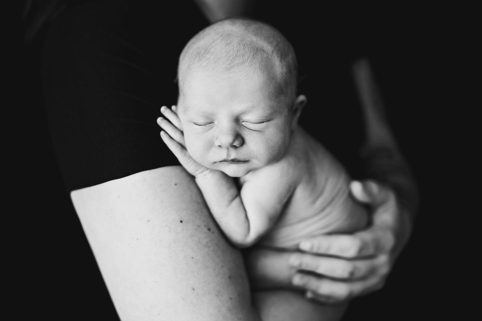 Plymouth Indiana's Best Newborn Photographer.jpg
