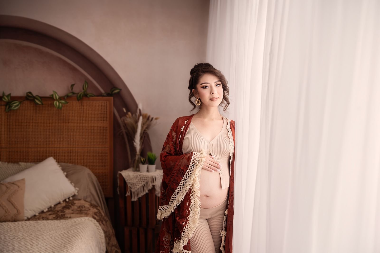 Niles, Michigan Maternity Photographer.jpg