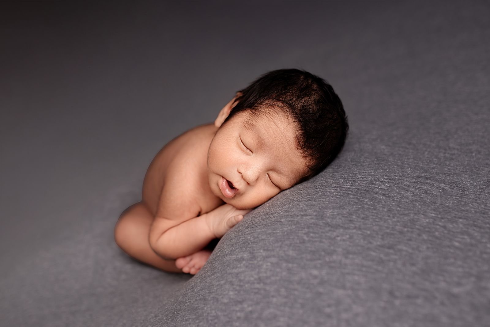 Best Luxury Newborn Photography Studio in LaPorte County Indiana.jpg