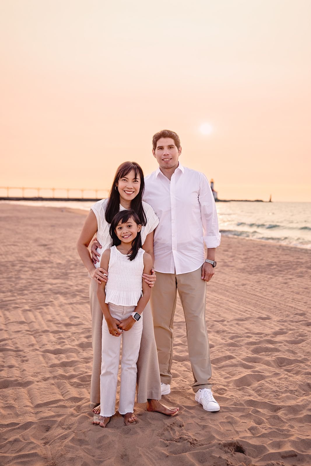 Lake Michigan Family Photographer.jpg