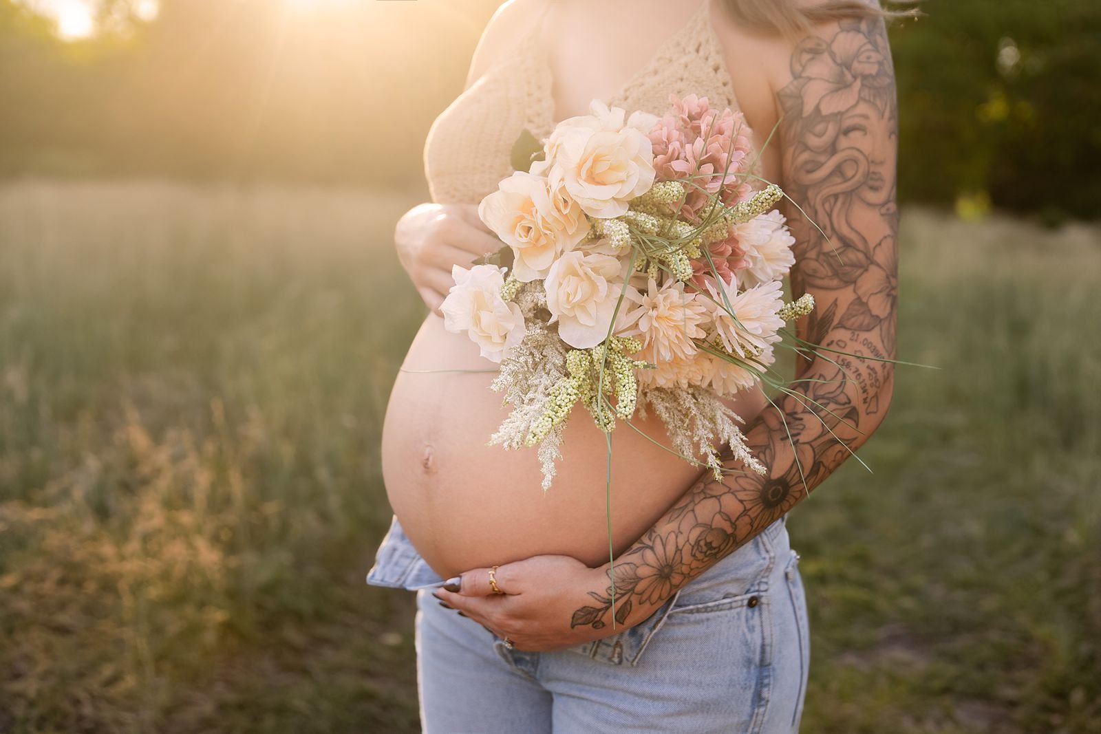 Maternity Photographer Plymouth IN.jpg