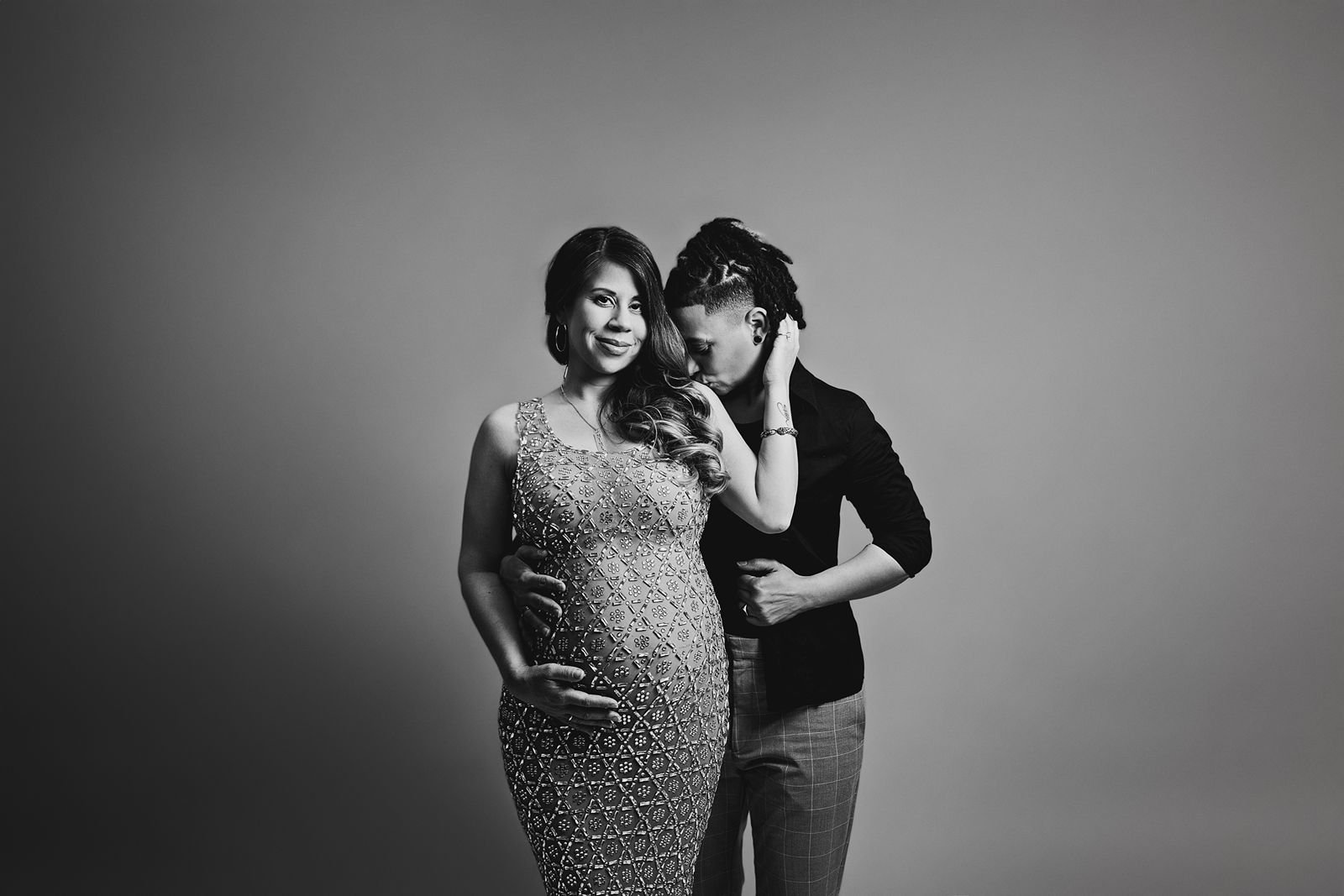 Elkhart Indiana Maternity Photographer.jpg
