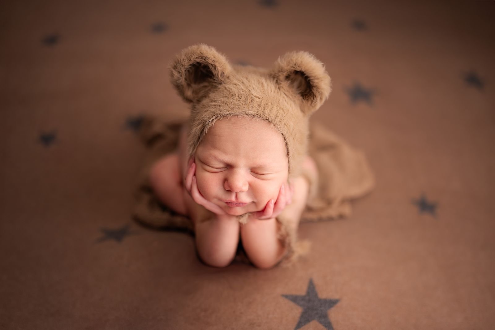 Mishawaka Indiana's Best Newborn Photographer.jpg