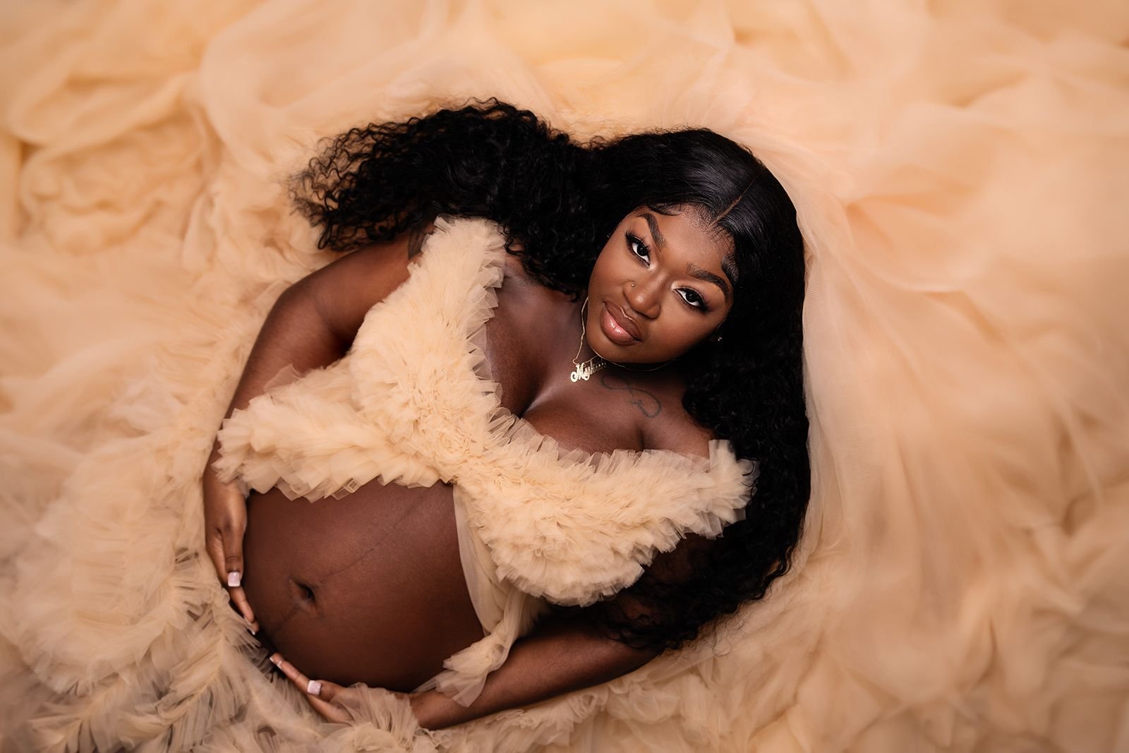 Crown Point Indiana's Best Maternity Photographer.jpg