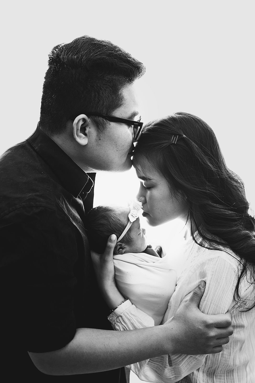 Valparaiso Indiana's Best Luxury Newborn Photographer.jpg