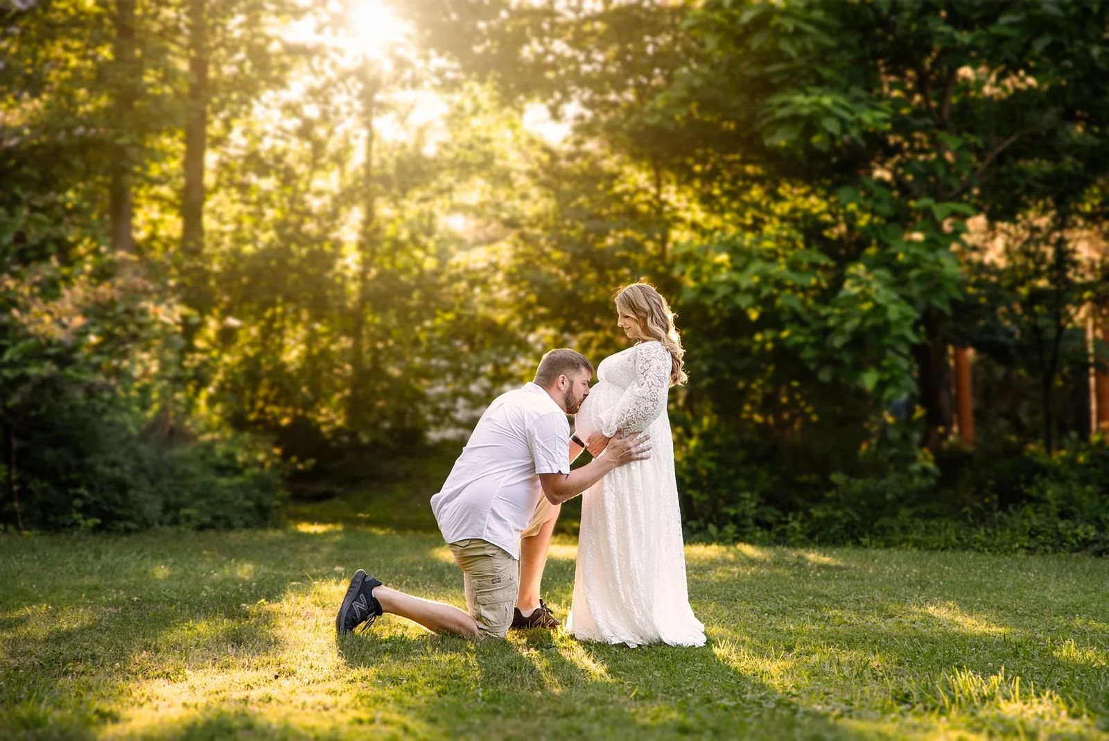 Maternity Photographer Michigan City Indiana.jpg