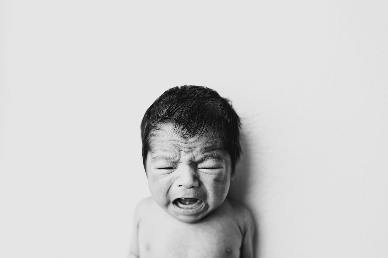 Best Luxury Newborn Photography Studio near me.jpg