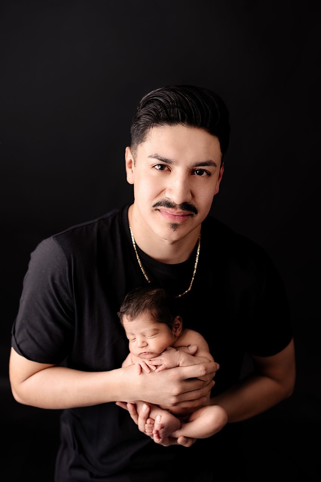 Best Luxury Newborn Photography Studio near South Bend Indiana.jpg
