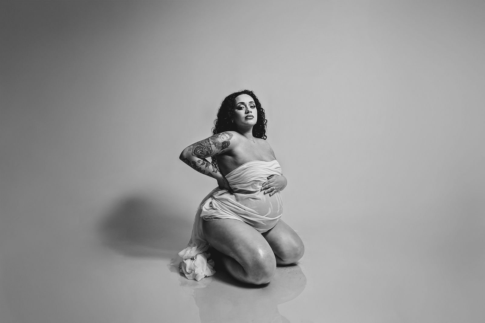 Chicago's Luxury Maternity Photographer.jpg