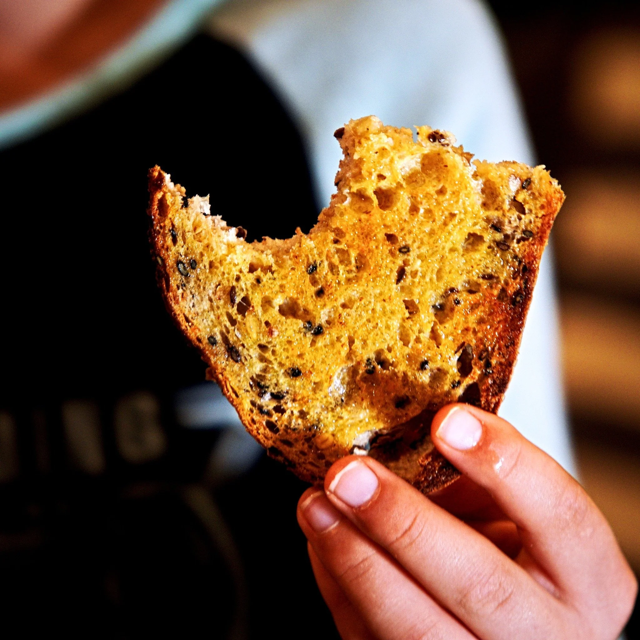 The kind of bread that actually gets eaten. 🥪

Turns out artisan doesn&rsquo;t have to mean adults only. 😉
Our multigrain sourdough is kid-tested and parent-approved.

Turns out, artisan doesn&rsquo;t have to mean adults-only. 😉y won&rsquo;t want 