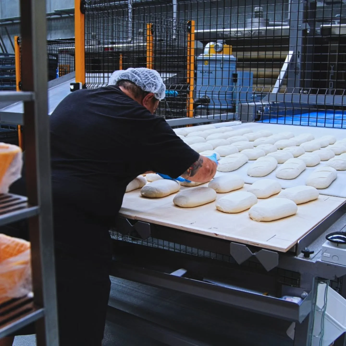 Hundreds of loaves, all cut one at a time. 🍞🥪❤️

The new ovens are cranking!