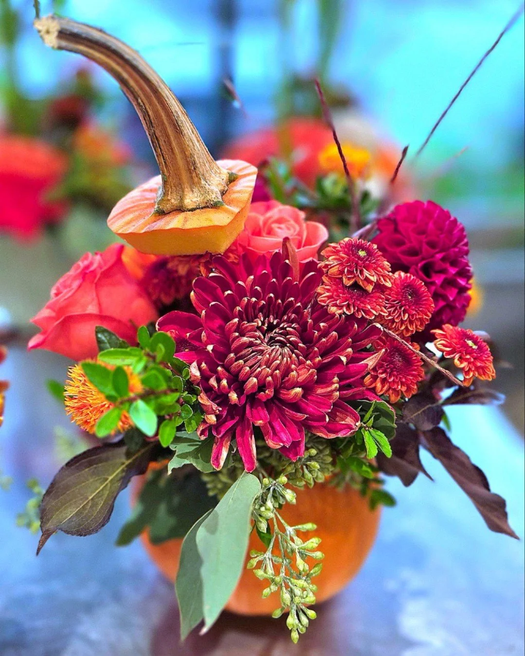 Happy Thanksgiving from all of us at STEMS!  We're so thankful for your support and love of beautiful blooms.  Wishing you a joyful, cozy holiday filled with warmth and gratitude.

#Stongs #StongsMarket #GroceryStore #ShopLocal #NorthVancouver #Indep