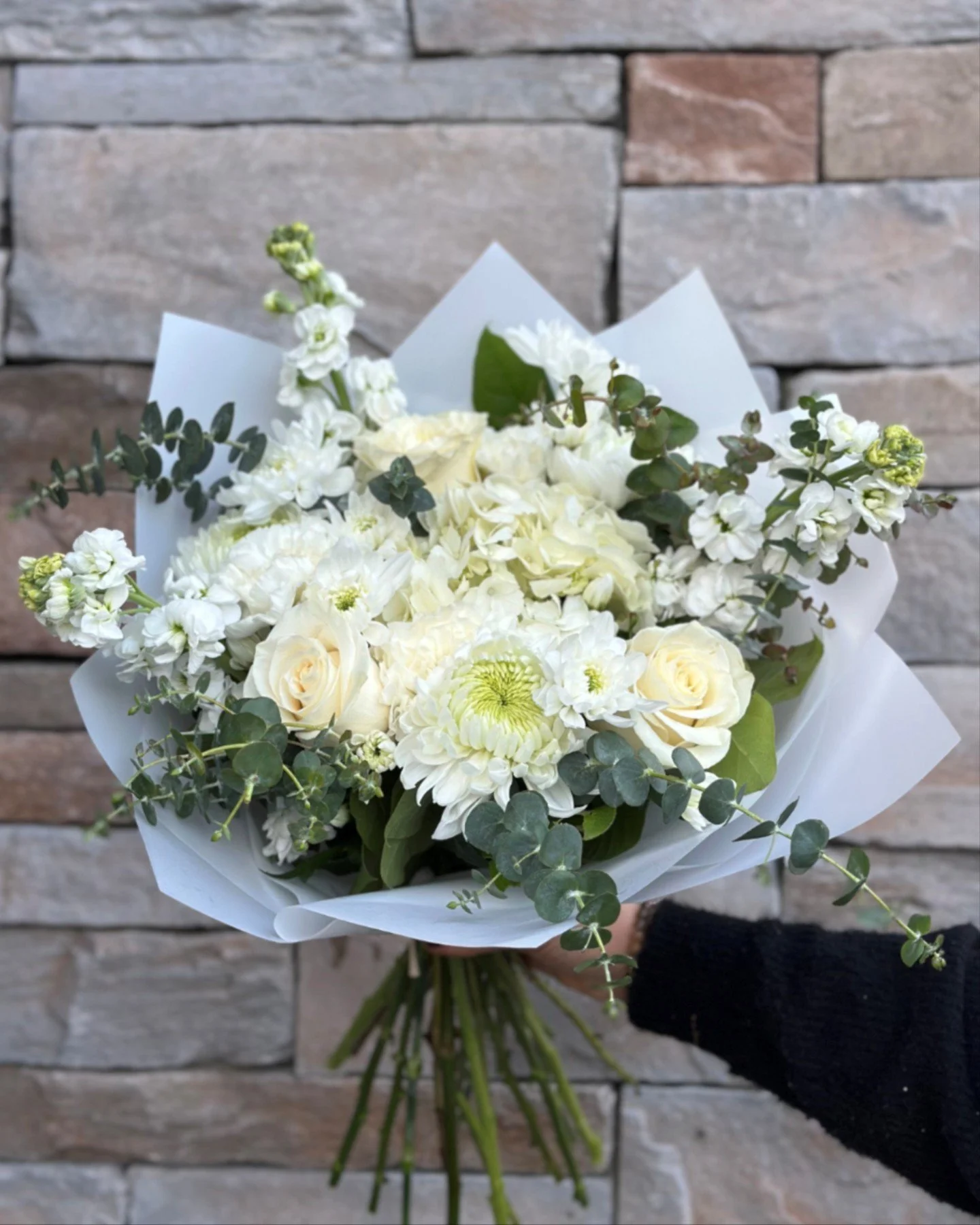 Pick your palette: white, blush or dark. Which one speaks to you? ✨

#STEMS #STEMSByStongs #Florals #Bouquets #FloralArrangements #NorthVancouver #EventFlorals #EverydayFlorals