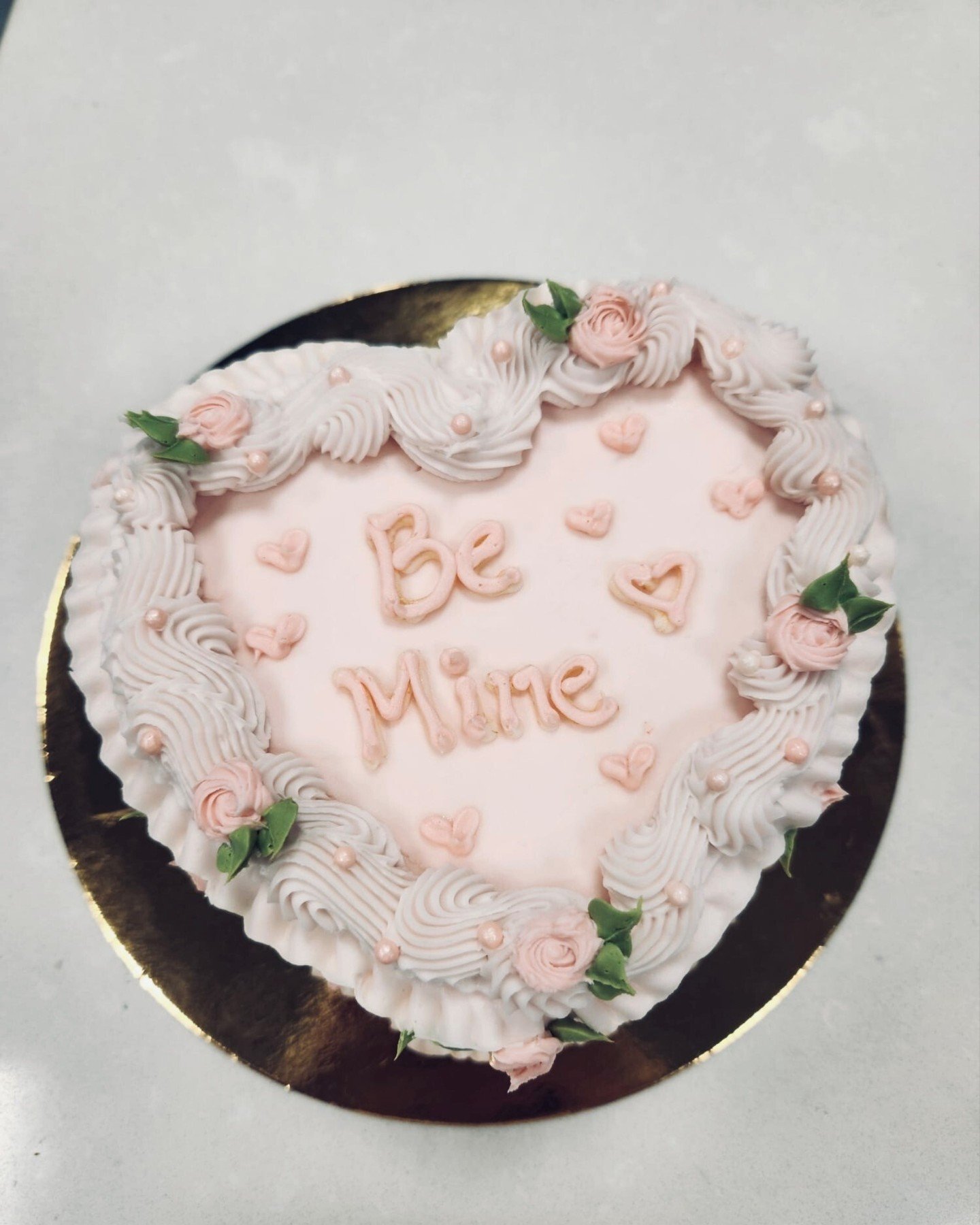 Happy Valentine&rsquo;s Day! Wishing you a day filled with love, sweetness, and all the little moments that make life feel special. 💟

#StongsMarket #GroceryStore #ShopLocal #IndependentGrocer #ValentinesDay