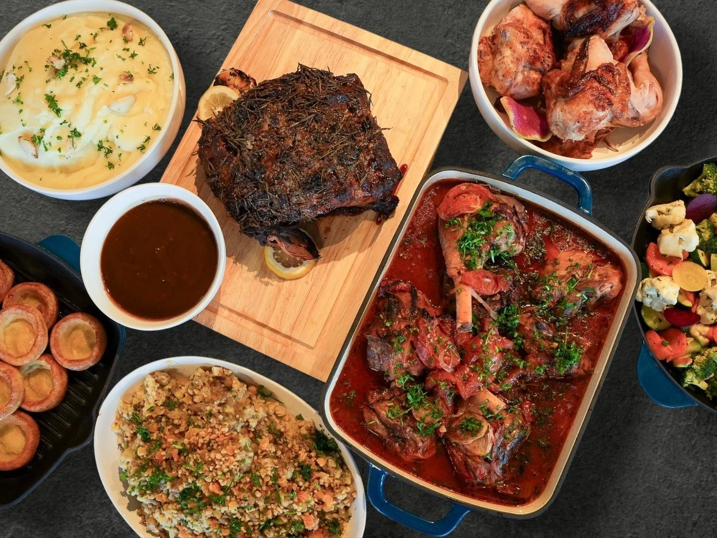 Meals made easy! Today you can enjoy Sunday Roast with all the fixings. Pick up one of our daily hot lunches or dinners created by our Executive Chef, Nathan and your cooking is done. ✅

#StongsMarket #GroceryStore #ShopLocal #IndependentGrocer